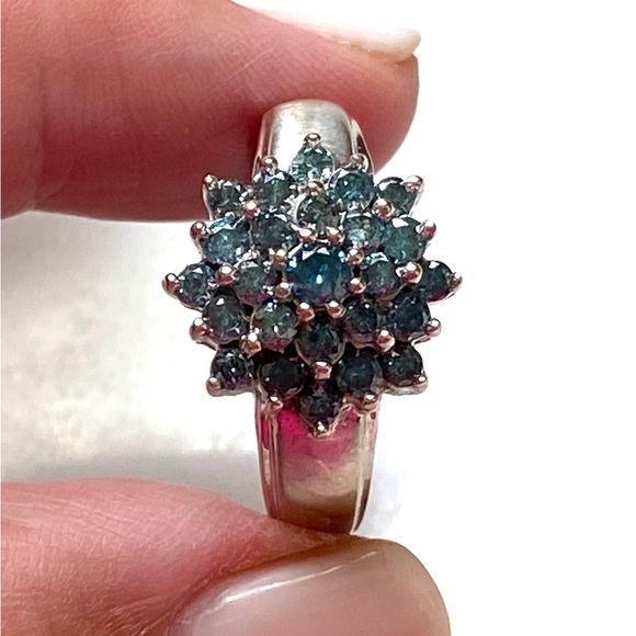 Huge Blue Diamond Cluster Ring, 10k White Gold, Sz 7, EUC - Picture 8 of 11